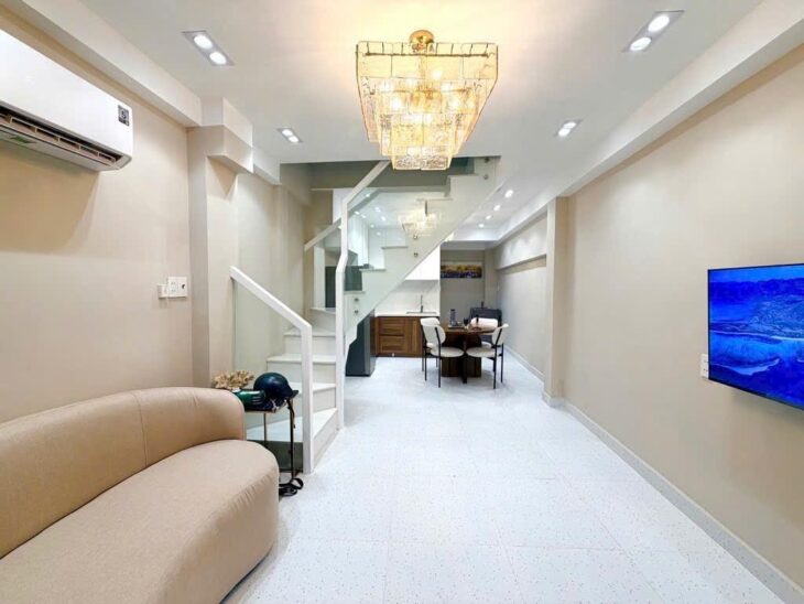 Bán nhà Đinh Bộ Lĩnh, P.26, 3.5x8m, 1 trệt, 1 lầu, 2 pn, 3wc, 5.4 tỷ, TL