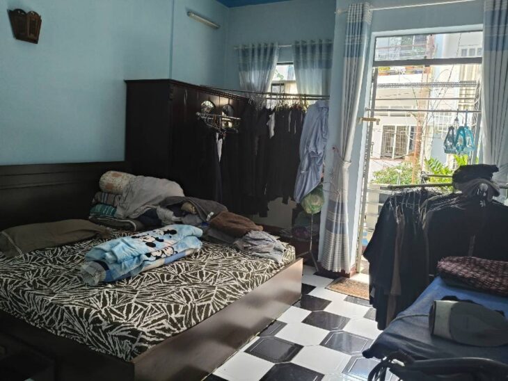 Bán nhà HXH Phan Xích Long, 4(NH 8m) x 14.7m, 3 tấm, 4pn, 5wc, 9.6 tỷ, TL