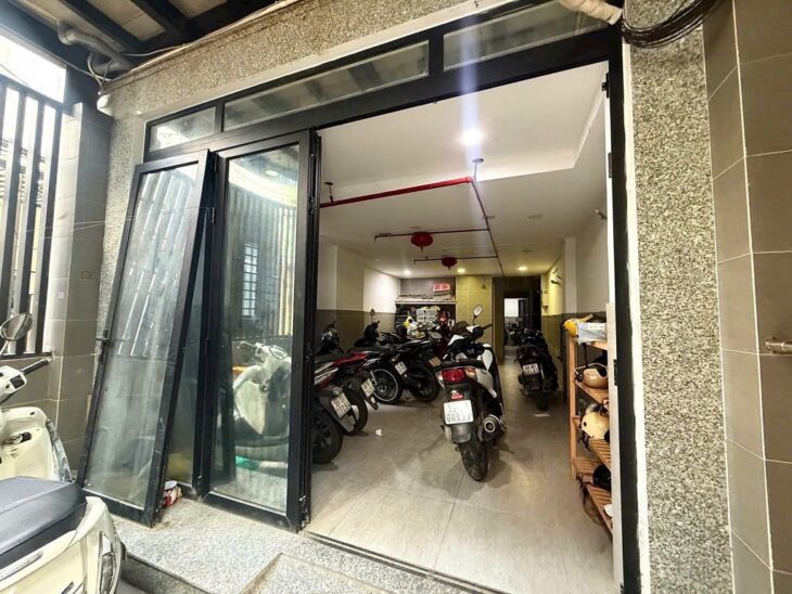 Cần bán toà CHDV Phan Đăng Lưu, P.3, 4.3x16m, 6 tấm, 14p full NT, 16.5 tỷ, TL