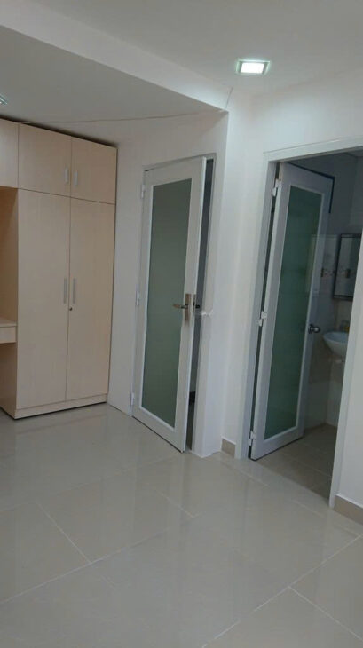 Cho thuê nhà Xô Viết Nghệ Tĩnh, P.25, 4.2x12m, trệt, lửng, 2pn, 2wc, 12tr, TL