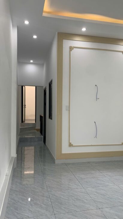 ♥ Nhà kiệt Điện Biên Phủ, Ô tô đậu 20m, 75m2, 2.5 tầng đẹp, 4PN, 4.x tỷ