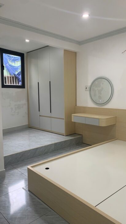 ♥ Nhà kiệt Điện Biên Phủ, Ô tô đậu 20m, 75m2, 2.5 tầng đẹp, 4PN, 4.x tỷ