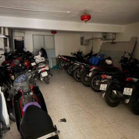 # Sát MT Tố Hữu ngay Khu Đại Học, 137m2, 5 tầng, 27 phòng, thu 70tr/th, 13.x tỷ