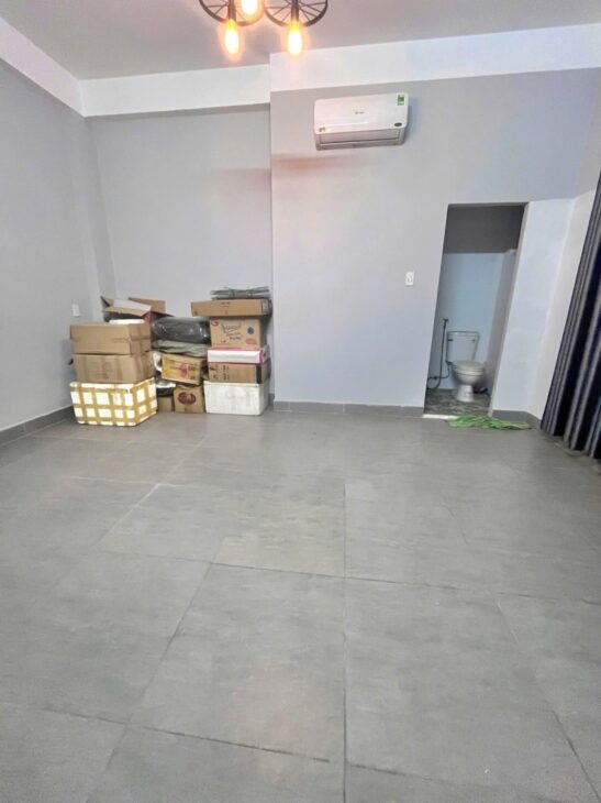 ► Góc 2 MT đường 5m Thi Sách, 90m2, ngăn 2 căn nhà 4 tầng riêng biệt, 14.x tỷ