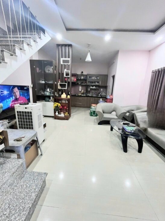 ► Góc 2 MT đường 5m Thi Sách, 90m2, ngăn 2 căn nhà 4 tầng riêng biệt, 14.x tỷ