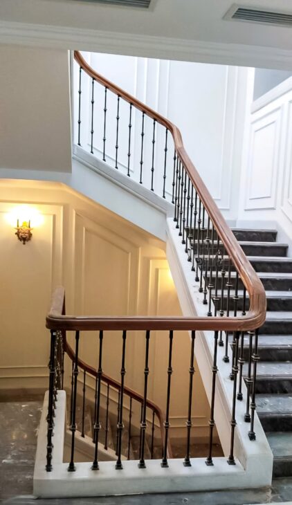 Nhà mình cho thuê nhà mới, lô góc, Lạc Trung, 104m2x 4T vỉa hè 33 Tr