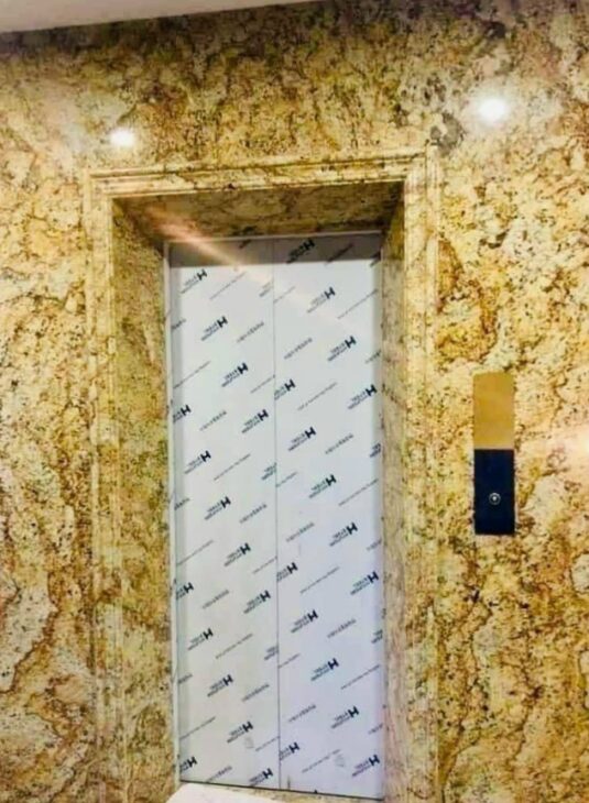 Mình cho thuê Nhà mới , thang máy,vỉa hè, 107m2- 5T, Thành Công_31 Tr