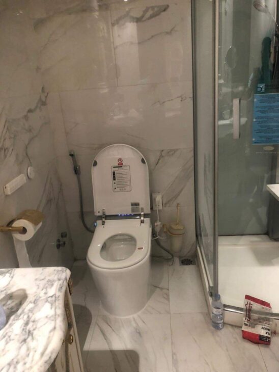 Tôi chủ nhà cho thuê nhà mới, lô góc, Chùa Láng; vỉa hè 97m2* 4T- 33 Tr