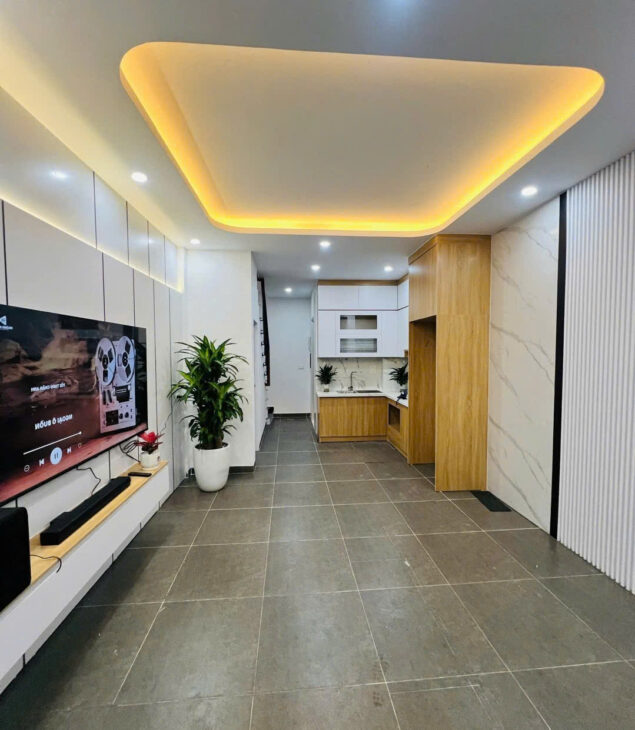 NHÀ MỚI, CỰC ĐẸP ĐƯỜNG PHẠM VĂN ĐỒNG, 6 TẦNG THANG MÁY, GẦN PHỐ – 11.6 TỶ