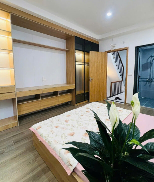 NHÀ MỚI, CỰC ĐẸP ĐƯỜNG PHẠM VĂN ĐỒNG, 6 TẦNG THANG MÁY, GẦN PHỐ – 11.6 TỶ