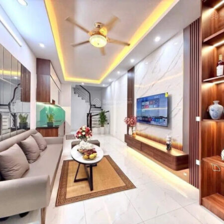 Giảm mạnh. Bán nhà Xuân Đỉnh, Cạnh KĐT Ngoại Giao Đoàn, ngõ hơn 3M, 2 Thoáng, ô tô đỗ cổng