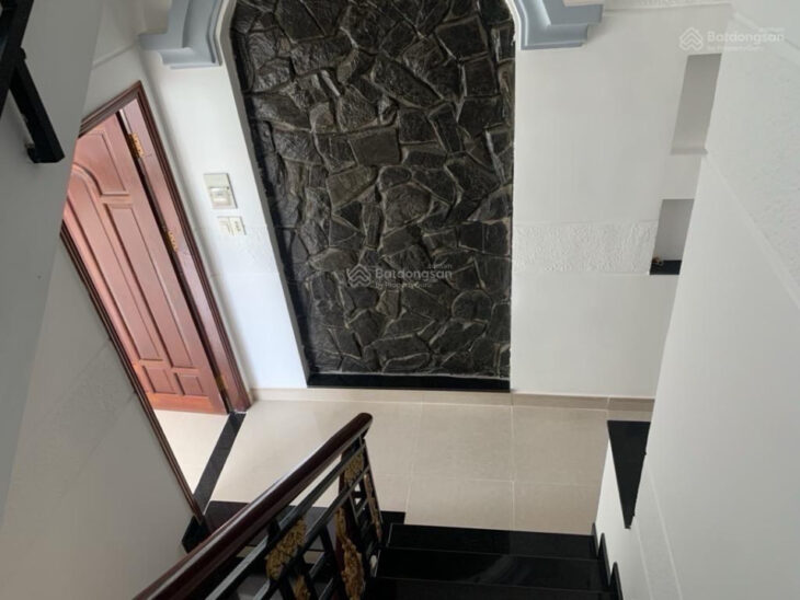 NHÀ ĐẸP MẶT TIỀN BÌNH TRƯNG TÂY, QUẬN 2 – 95,5 M2 – 4 TẦNG BTCT- NỘI THẤT SỊN