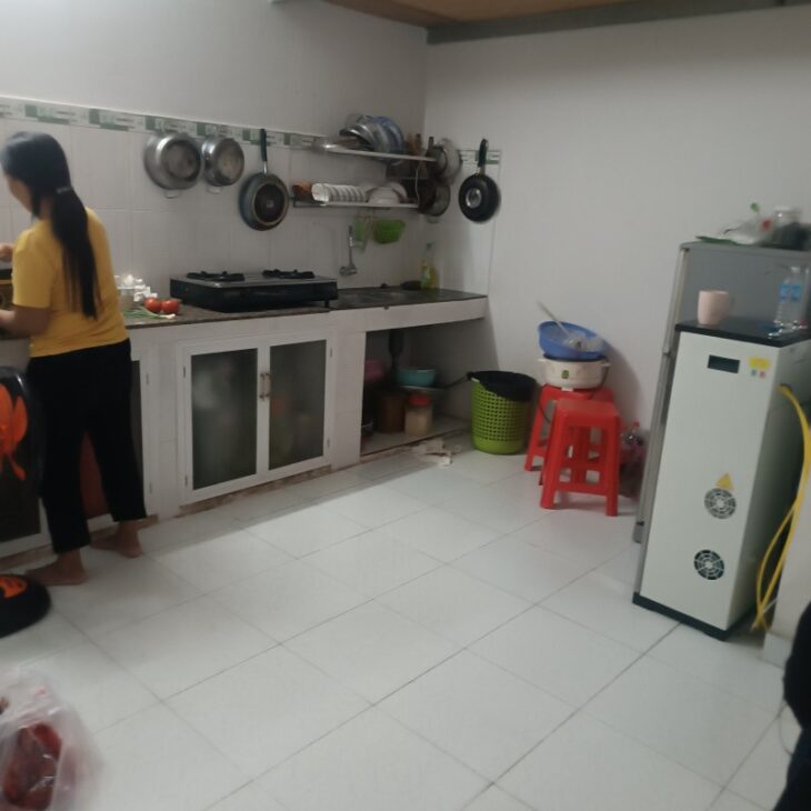 Bán nhà đường 494, Tăng Nhơn Phú A, Q9, TP HCM. DT 93m2, 2PN, SH. Giá 5.6 tỷ. LH: