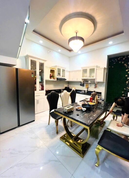 Bán nhà 70M² – 4 TẦNG Ô TÔ NGỦ TRONG NHÀ gần chợ Hạnh Thông Tây giá 6.x tỷ TL