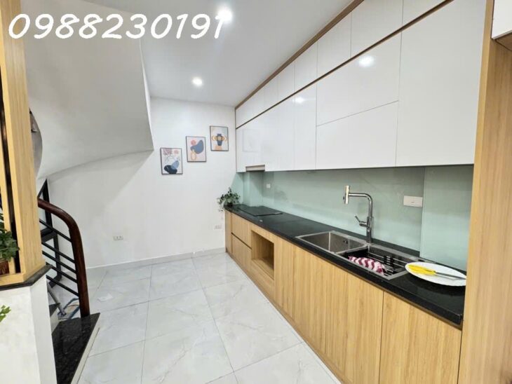 DUY NHẤT Bán nhà Ngũ Nhạc Hoàng Mai – 39m2 – 5 tầng – full nội thất – 15m ô tô tránh nhú 7 tỷ