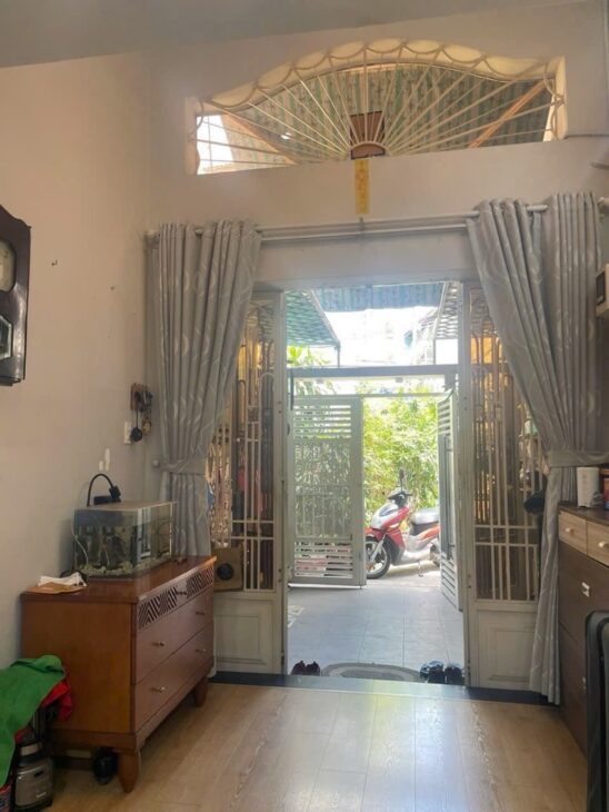 CĂN NGON, Nhà 1/ Nguyễn Văn Nghi, 50m2, 3 tầng 3PN, 4.5 tỷ TL 0964364745