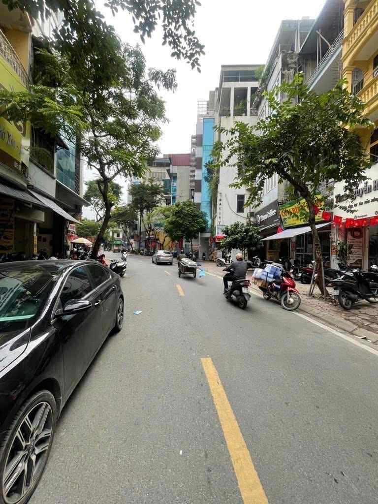 BÁN TÒA NHÀ THANH XUÂN 190MX9 TÂNG, THANG MÁY, TẦNG HẦM, MẶT TIỂN 14M 160 TỶ.