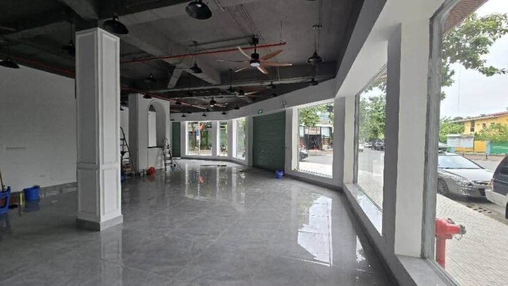 liền kề lô góc Thạch Bàn, 145m x 5 tầng, mặt tiền 22m, vỉa hè rộng, 2 mặt đường 13m