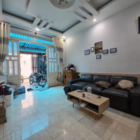 Bán nhà đường số 48, Hiệp Bình Chánh, Thủ Đức, TP HCM. DT 4x17m, 3 tầng, 3PN, SHR, giá 6.8 tỷ