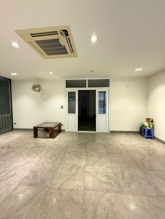 BÁN BIỆT THỰ THÀNH CÔNG, BA ĐÌNH – 160M² x 6T THANG MÁY – MT 8.5M – GARA Ô TÔ – KINH DOANH – GIÁ 76