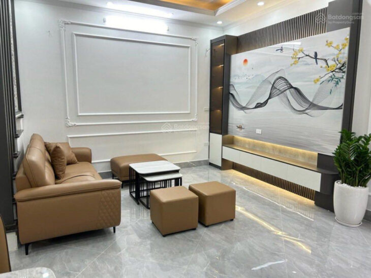 BÁN NHÀ XUÂN LA, SÁT PHỐ, ÔTÔ ĐỖ CỬA, DT 40M2, MT 4M, GIÁ 9.7 TỶ