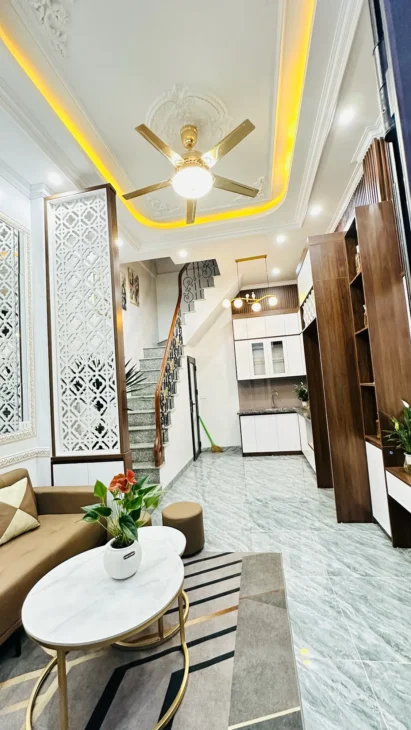 Bán Nhà Vân Đồn 34m2. 5 tầng. mặt tiền 4. giá 7.5 Tỷ Hai Bà Trưng Hà Nội