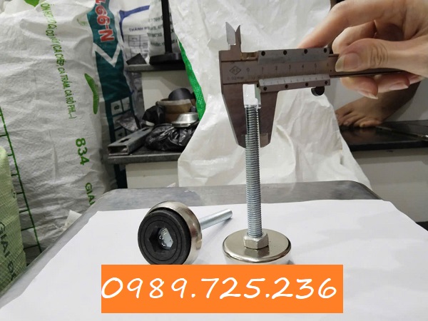 Vì sao nên mua chân phễu M10x100?