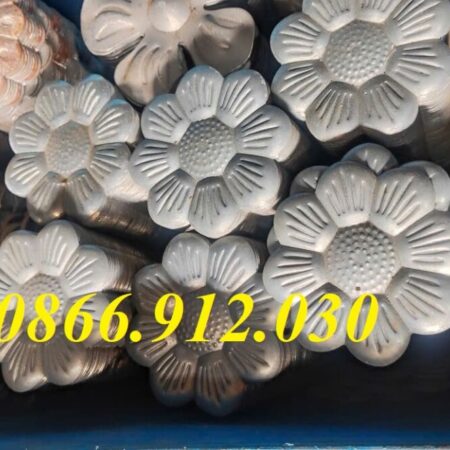 Xưởng gia công phụ kiện hoa sắt mỹ thuật