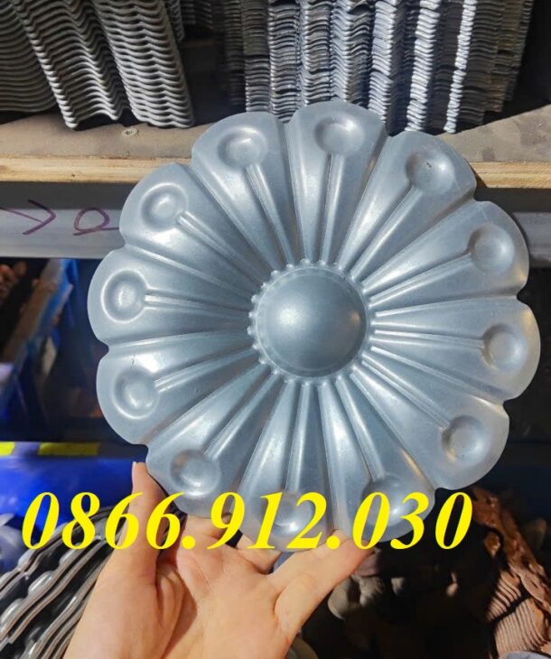 Xưởng gia công phụ kiện hoa sắt mỹ thuật