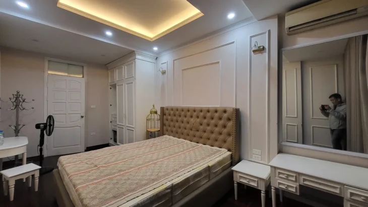 Bán Nhà Đê Trần Khát Chân 27m2. 4 tầng. mặt tiền 3.25m. giá 13.6 Tỷ Hai Bà Trưng Hà Nội