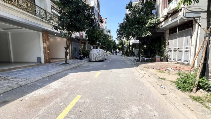 nhà đẹp Thạch Bàn, 6 tầng thang máy, vỉa hè, ôtô tránh, kinh doanh, full nội thất