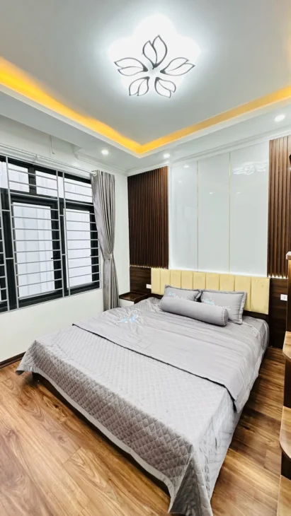 Bán Nhà Vân Đồn 34m2. 5 tầng. mặt tiền 4. giá 7.5 Tỷ Hai Bà Trưng Hà Nội