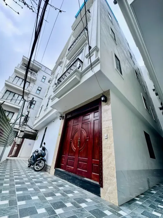 Bán Nhà Xuân Đỉnh 35m + 5 Tầng + Mặt tiền: 5.2m Dân Xây + Full Nội Thất + Gần CV Hòa Bình giá Chỉ