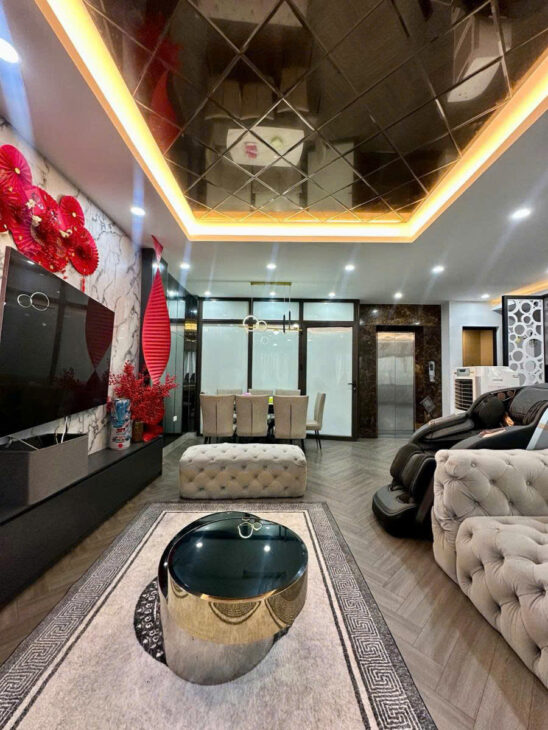 Bán nhà phân lô bàn cờ Hoàng Văn Thái – Lô góc – Gara 2 ô tô 55m 6 tầng thang máy