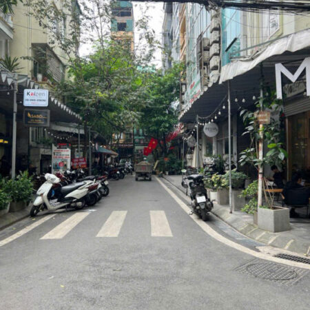 Bán nhà phân lô phố Ngụy Như Kon Tum – Phố VIP kinh doanh sầm uất, vỉa hè rộng giá 21,5 tỷ