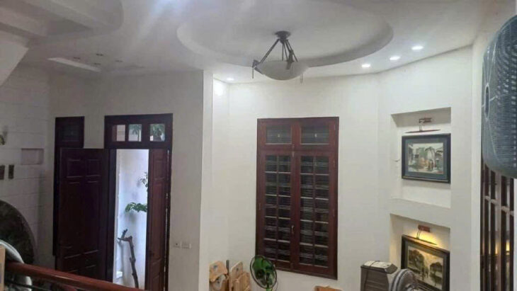 Bán nhà Bùi Xương Trạch 54m x 5 tầng, Lô góc – 40m ra phố có ô chờ thang máy