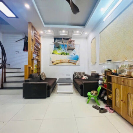 Bán nhà Vũ Tông Phan – 33m x 5 tầng mới – Ô tô đỗ cách 15m – 2 mặt thoáng, phù hợp ở kết hợp kinh