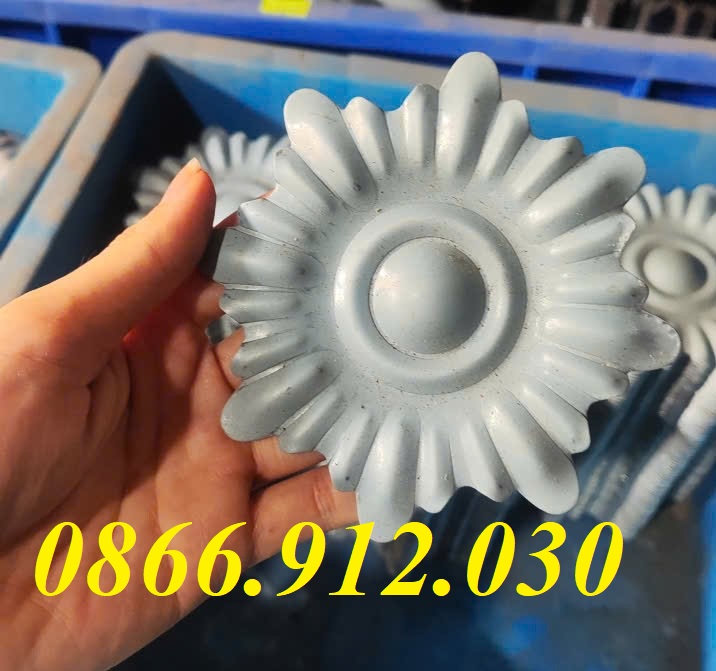 Xưởng gia công phụ kiện hoa sắt mỹ thuật