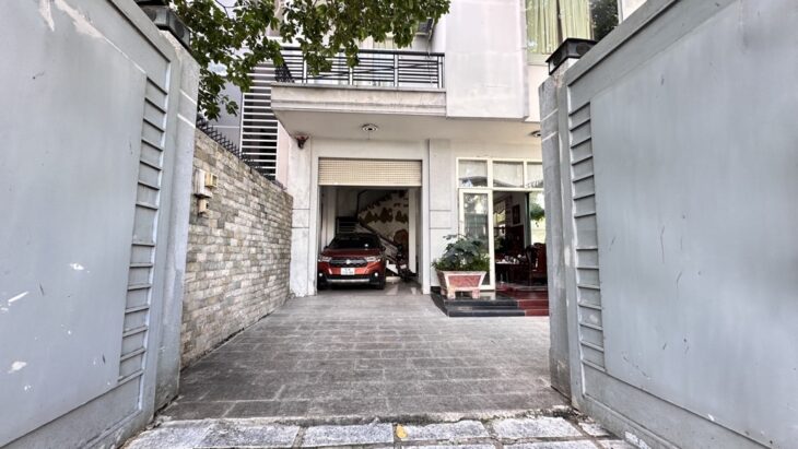 Bán Biêt Thự Cao Cấp p Thới An q12 / 12 x20 4 tầng