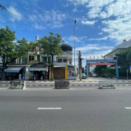 Căn góc 2 mặt tiềnLê Hồng Phong 22,5m – 14m – dòng tiền sẵn, giá chỉ 13,6 tỷ!