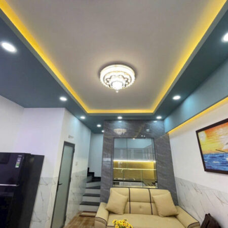 Cần bán nhanh nhà 2 tầng gần Chợ Đầm, hẻm thông 2/4 – full tiện ích