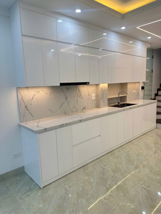 BÁN NHÀ TRẦN QUỐC VƯỢNG CẦU GIẤY NGÕ Ô TÔ NHÀ MỚI TINH 7 TẦNG THANG MÁY 2 THOÁNG 46M 15,5 TỶ