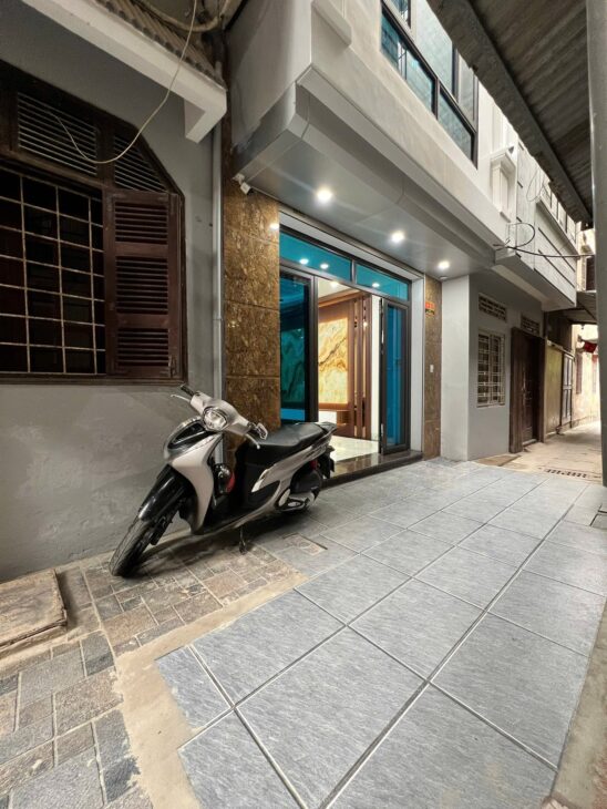 Nhà Phố Khương Đình-40m*7tầng, Thang máy-Ngõ thông; ô tô con đỗ cách 10m- Nhỉnh 12 tỷ