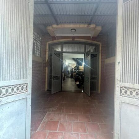 Nhà Phân lô Vương Thừa Vũ-72m*4 tầng*4.5mMT- Oto đỗ cổng-Gần Trường,Chợ. Giá 20,5tỷ