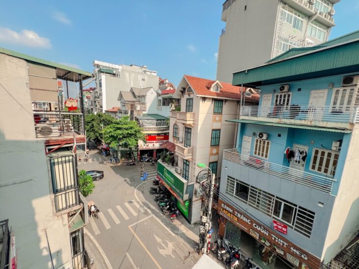 bán nhà Nguyễn Du Xanh mát từ cửa – An nhiên từng bước