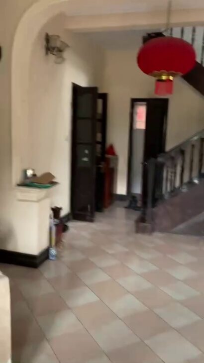 17.11.25.1. Bán nhà gần CV Bách Thảo, view hồ điều hòa, dt 150m2 có sân vườn, thoáng mát, MT khủng