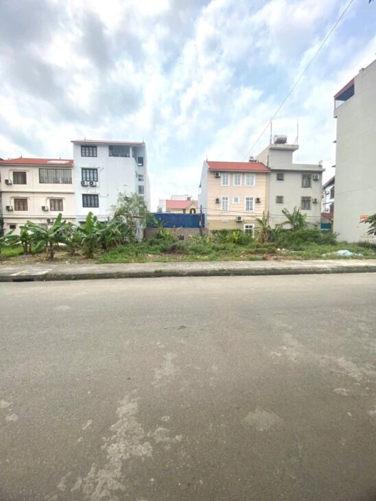 Bán lô đất biệt thự diện tích 655 M tuyến 2 Lê Hồng Phong Hải An