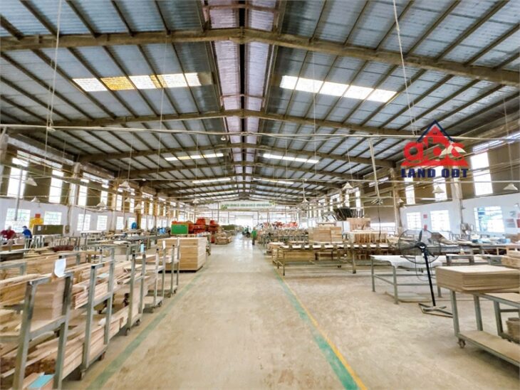 X131 Bán nhà xưởng khung thép tiền chế , đang cho thuê dòng tiền ổn định