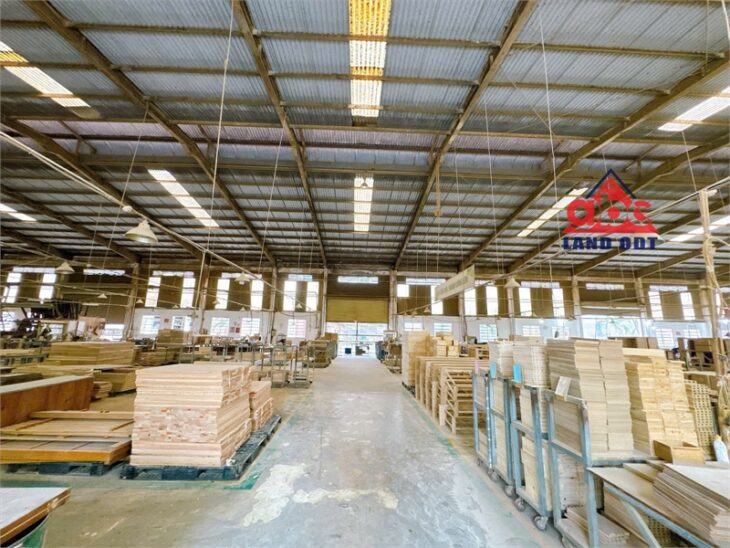 X131 Bán nhà xưởng khung thép tiền chế , đang cho thuê dòng tiền ổn định