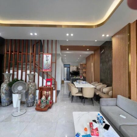 NHÀ SIÊU ĐẸP TẶNG NỘI THẤT 5 TẦNG – KDC SAVICO TAM BÌNH – ĐƯỜNG SỐ 12- 18.5 TỶ